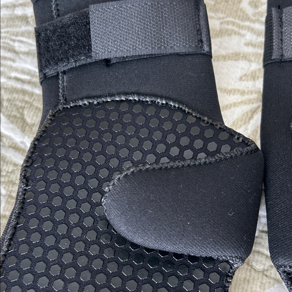 BPS Neoprene Gloves 3mm 5mm Five Finger  Women’s XS - Picture 6 of 9